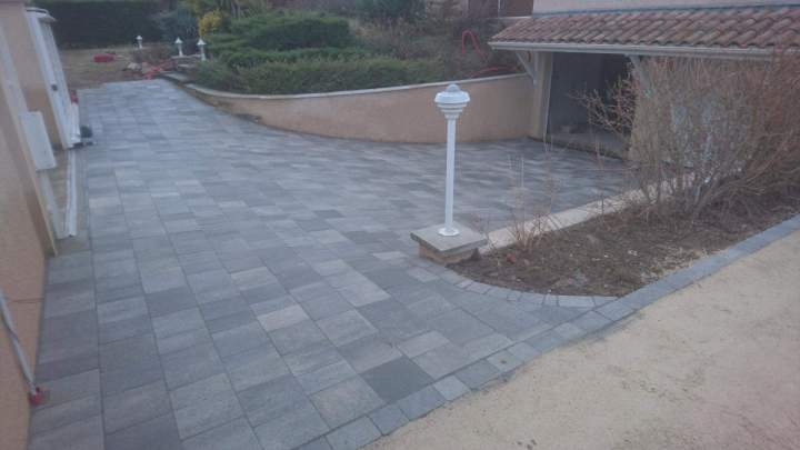 Pose de dallage Tournon-sur-Rhône