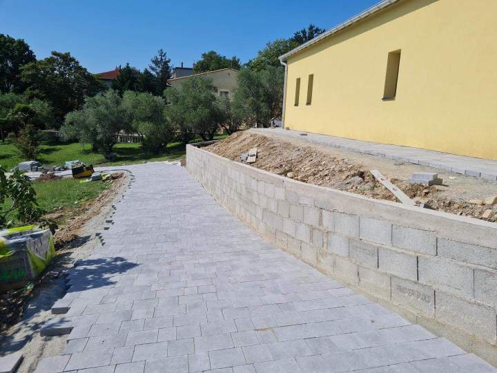 Aménagement de courTournon-sur-Rhône