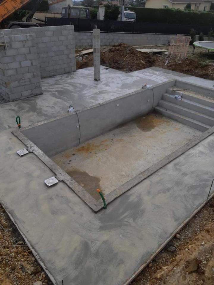 Construction petite piscine Tournon-sur-Rhône